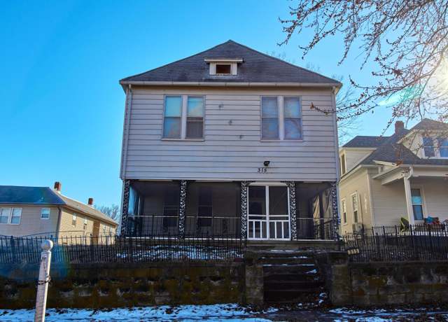 Property at 315 E Central Ave, Arkansas City, KS 67005, 6 beds, 2 baths