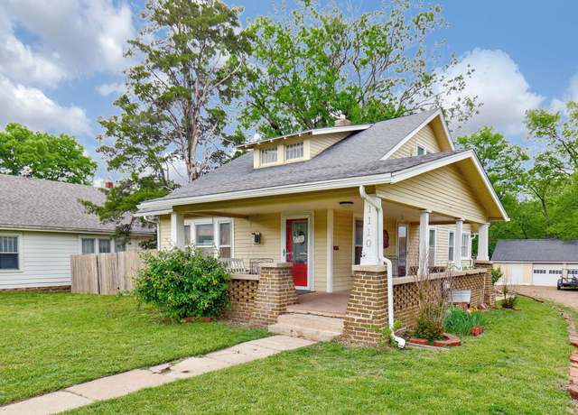 Property at 1110 N State St, Augusta, KS 67010, 4 beds, 1.5 baths