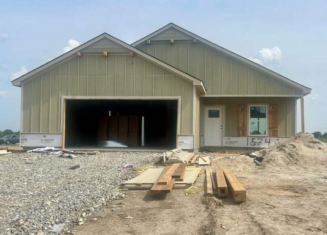Property at 1574 N Emerald Valley Dr, Mulvane, KS 67110, 3 beds, 2 baths
