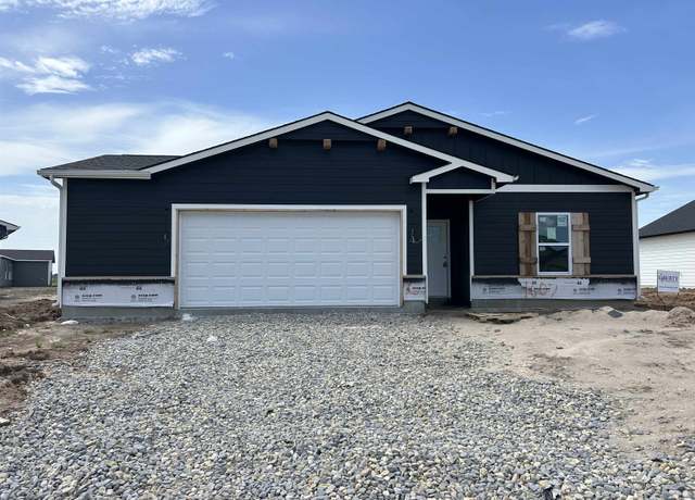 Property at 1607 N Emerald Valley Dr, Mulvane, KS 67110, 4 beds, 2 baths