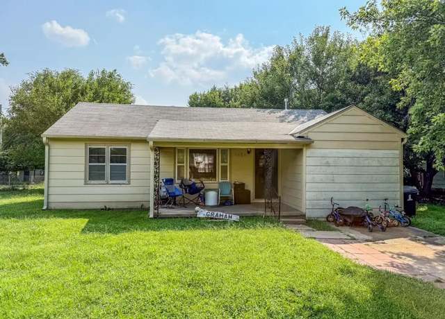 Property at 1623 N Terrace Dr, El Dorado, KS 67042, 3 beds, 1 bath