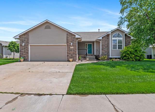 Property at 2326 N Covington St, Wichita, KS 67205, 3 beds, 3 baths
