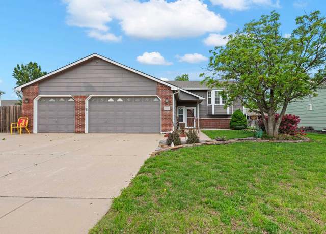 Property at 2012 S Crestline St, Wichita, KS 67209, 5 beds, 3 baths