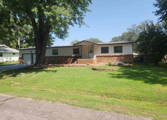 Property at 6124 S Laura, Wichita, KS 67216, 3 beds, 3 baths