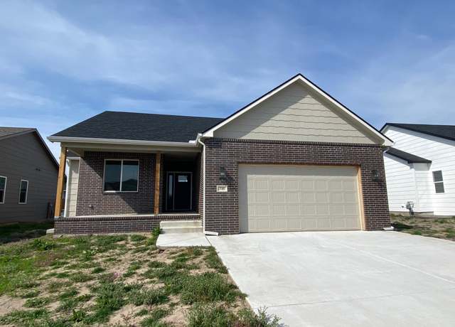 Property at 715 N Wakefield Ave, Valley Center, KS 67147, 4 beds, 3 baths