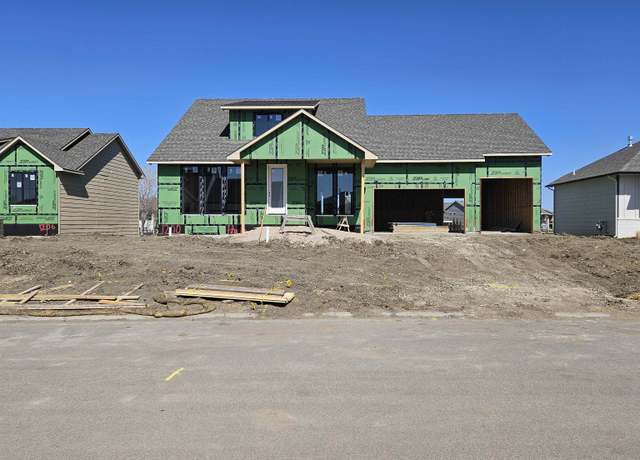 Property at 1200 W Lakeway Ct, Andover, KS 67002, 6 beds, 4.5 baths