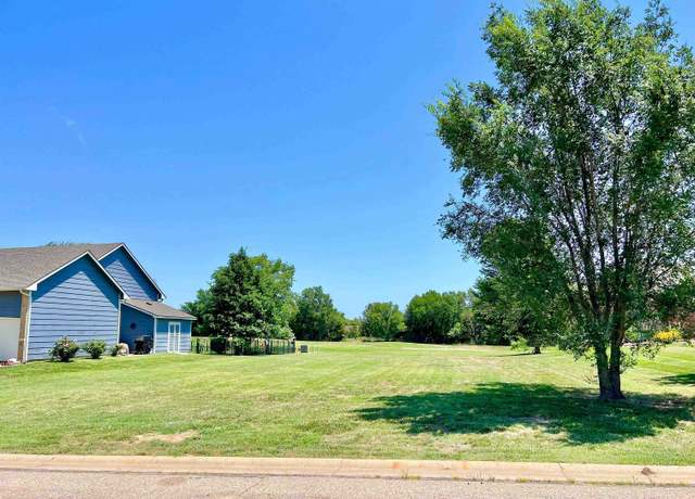 Property at 2040 N Prairie View Ct, El Dorado, KS 67042