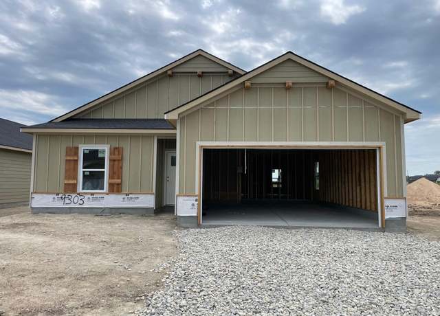Property at 9303 E Creed St, Wichita, KS 67210, 4 beds, 2 baths