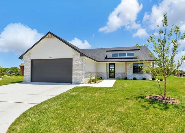 Property at 844 N Speyside Cir, Andover, KS 67002, 2 beds, 2 baths