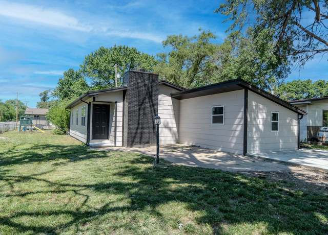 Property at 851 Charron Dr, El Dorado, KS 67042, 3 beds, 1 bath