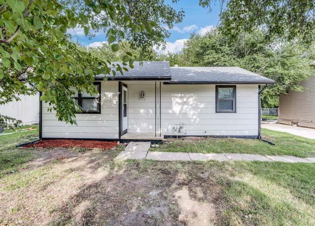 Property at 1714 S Edwards Ave, Wichita, KS 67213, 3 beds, 1 bath