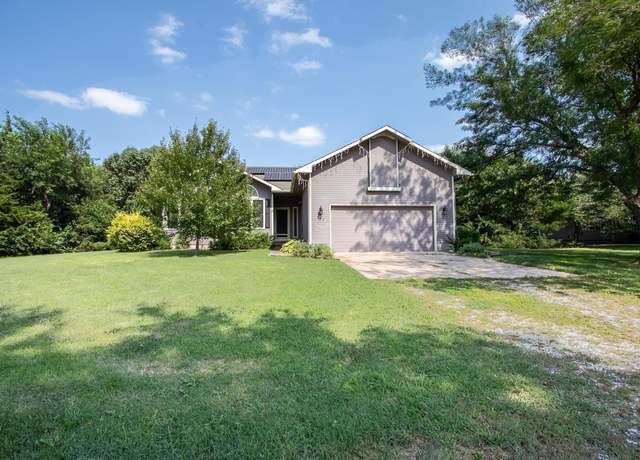Property at 934 Lazy Creek Dr, Newton, KS 67114, 4 beds, 3 baths