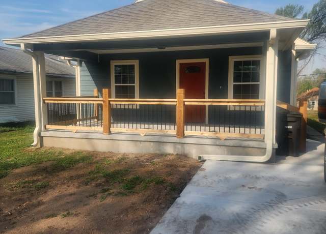 Property at 319 N 7th, Arkansas City, KS 67005, 3 beds, 2 baths