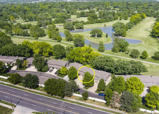 Property at 100 S Maize Rd Apt 14, Wichita, KS 67209, 2 beds, 2.5 baths