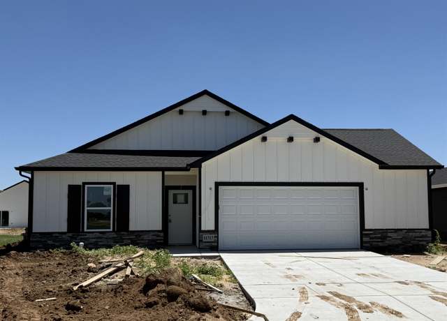 Property at 11717 W Scarlett Ct, Maize, KS 67101, 4 beds, 2 baths