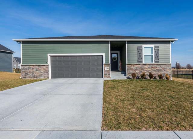 Property at 5236 N Cambridge St, Bel Aire, KS 67226, 4 beds, 3 baths