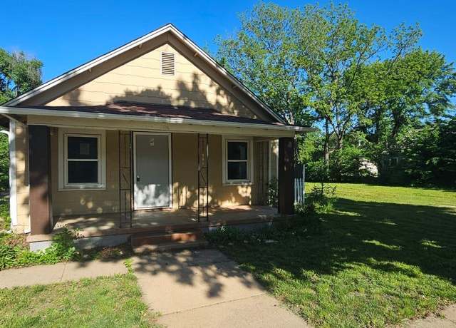 Property at 406 N Star St, El Dorado, KS 67042, 3 beds, 2 baths