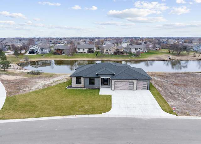 Property at 4761 N Spyglass Ct, Wichita, KS 67226, 3 beds, 2.5 baths