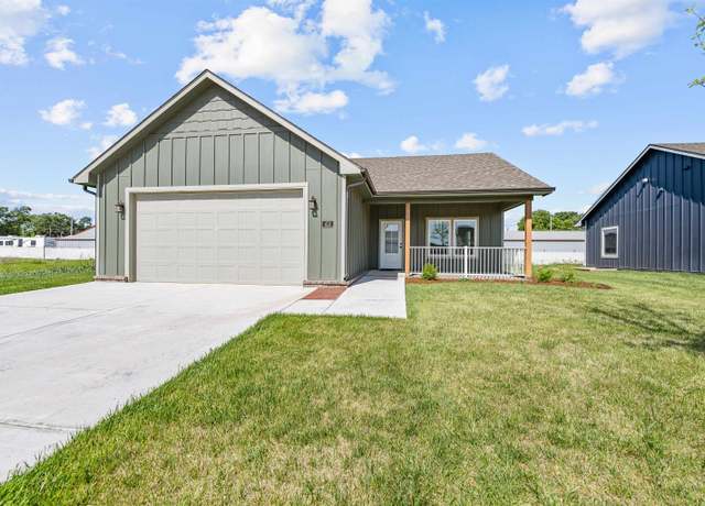 Property at 413 Dala Dr, Lindsborg, KS 67456, 2 beds, 2 baths