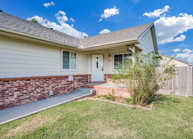 Property at 301 N Poston Ave, Rose Hill, KS 67133, 3 beds, 3 baths