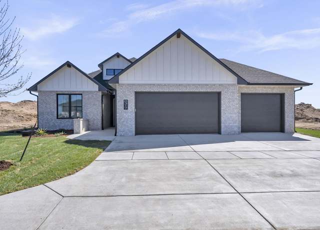 Property at 8317 W Waterway Ct, Maize, KS 67101, 3 beds, 2.5 baths