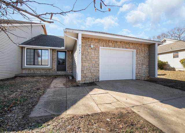 Property at 2547 S Yellowstone Ct, Wichita, KS 67215, 3 beds, 1 bath
