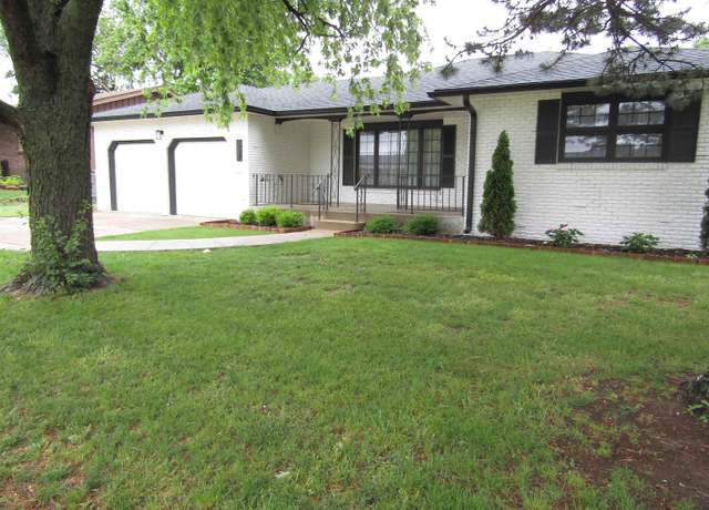 Property at 681 Starlight Dr, Salina, KS 67401, 2 beds, 1.5 baths