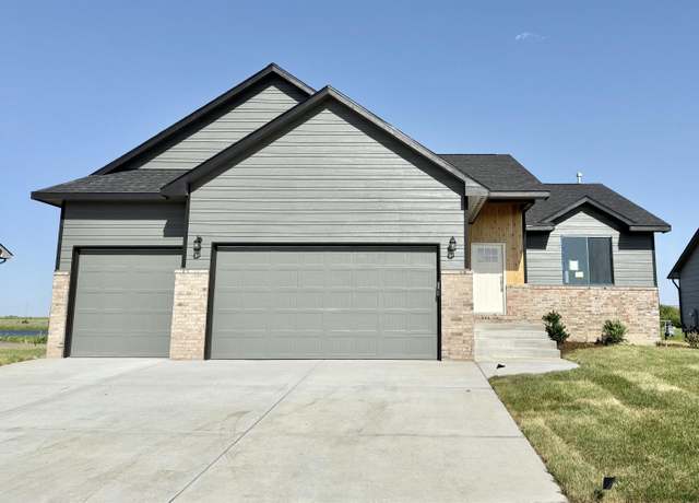 Property at 5496 N Toben Dr, Bel Aire, KS 67227, 5 beds, 3 baths