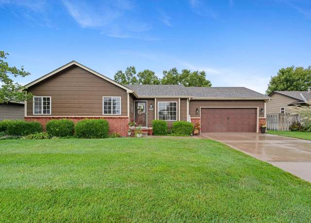 Property at 2213 S Parkridge St, Wichita, KS 67209, 3 beds, 3 baths
