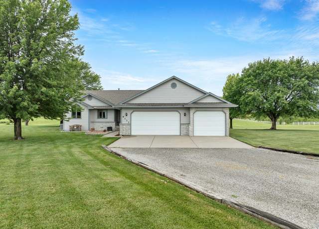 Property at 9111 N Osage St, Valley Center, KS 67147, 5 beds, 3 baths
