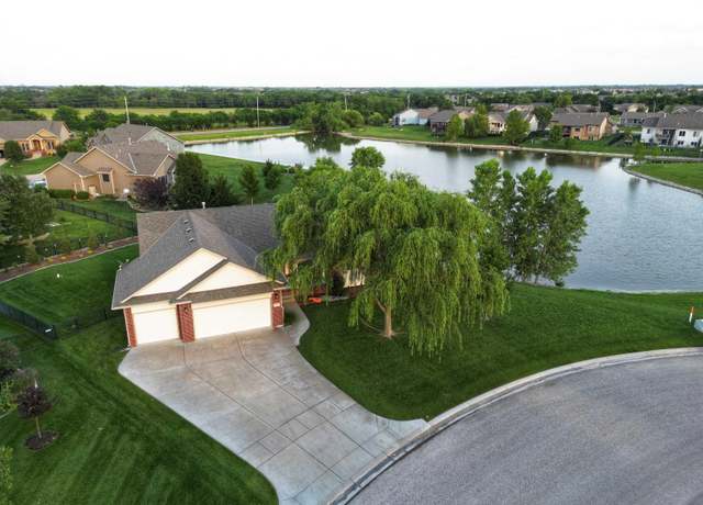 Property at 2722 N Woodridge St, Wichita, KS 67226, 5 beds, 3 baths