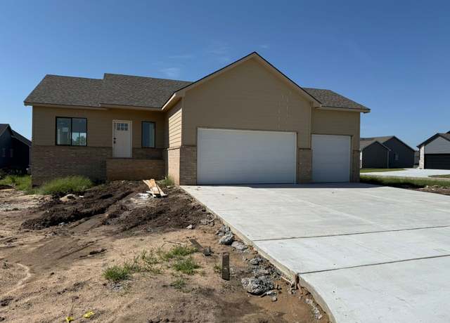 Property at 2121 E Cedar Tree Cir, Park City, KS 67219, 5 beds, 3 baths