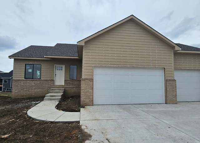 Property at 2121 E Cedar Tree Cir, Park City, KS 67219, 5 beds, 3 baths