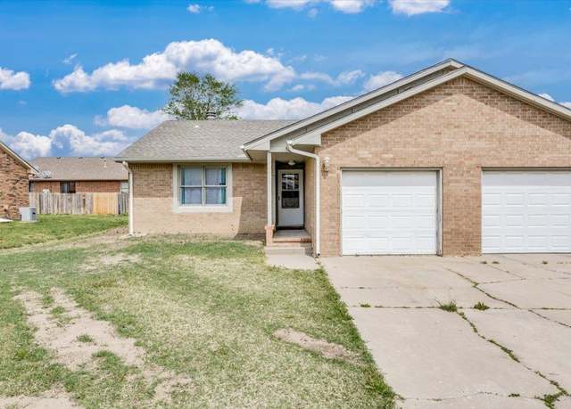 Property at 7510 E 17th St, Wichita, KS 67206, 3 beds, 2 baths