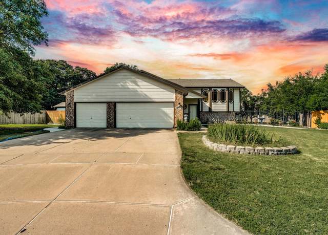 Property at 10719 W Rita Ct, Wichita, KS 67209, 5 beds, 3 baths