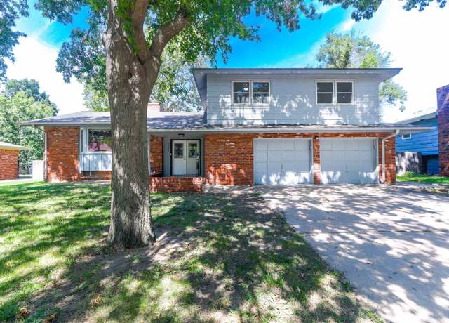 Property at 3231 N Clarence Cir, Wichita, KS 67204, 4 beds, 2 baths