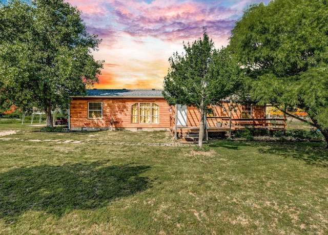 Property at 10855 W Chinook Ct, Sedgwick, KS 67135, 3 beds, 2 baths