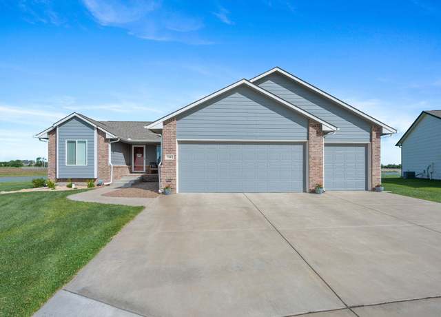Property at 768 E Sunset Cir, Goddard, KS 67052, 5 beds, 3 baths