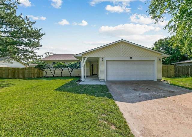 Property at 2514 N Bleckley Dr, Wichita, KS 67220, 3 beds, 2 baths