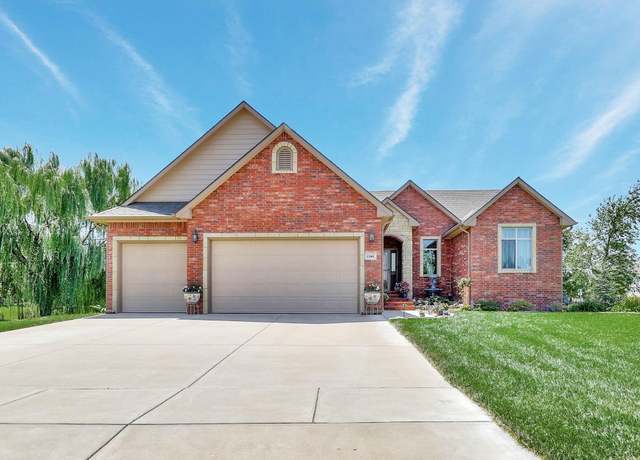Property at 13401 E Equestrian Cir, Wichita, KS 67230, 4 beds, 3 baths