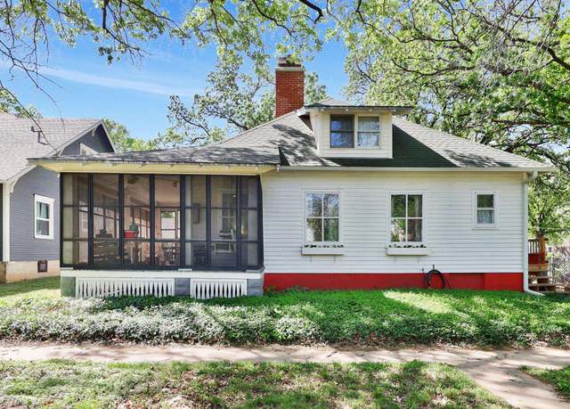 Property at 621 E 7th St, Newton, KS 67114, 5 beds, 3 baths