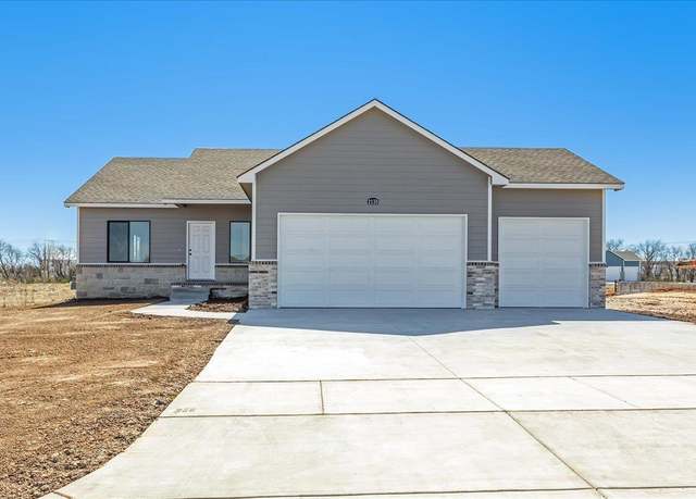 Property at 2135 E Cedar Tree St, Park City, KS 67219, 5 beds, 3 baths
