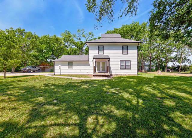 Property at 5429 SW Buffalo Rd, Towanda, KS 67144, 5 beds, 2 baths