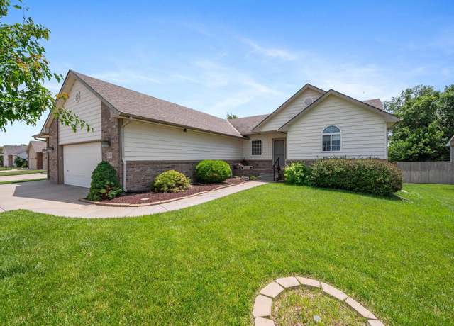 Property at 11109 W Greenspoint St, Wichita, KS 67205, 5 beds, 3 baths