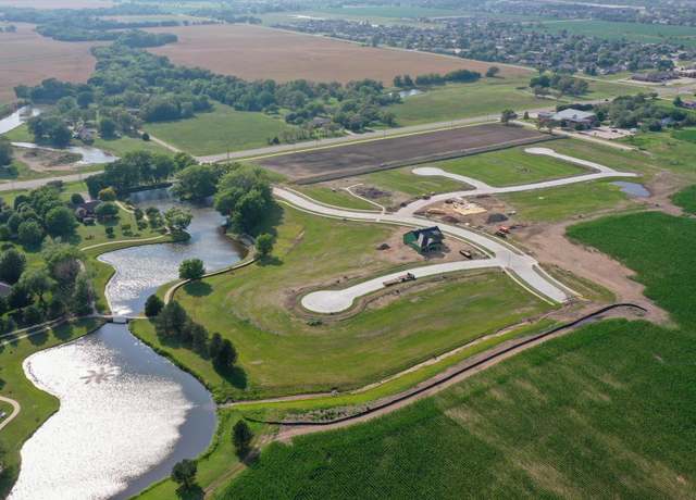 Property at 611 Glen Creek Ct, Newton, KS 67114