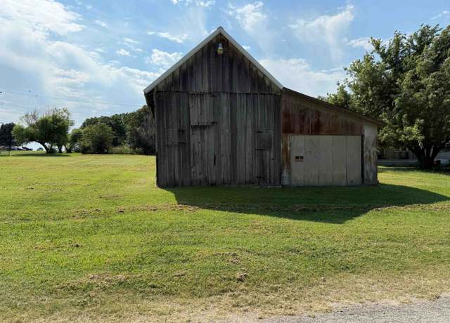 Property at 319 N Poplar St, Burden, KS 67019