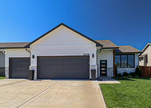 Property at 1209 E Prairie Hill Cir, Park City, KS 67219, 4 beds, 3 baths