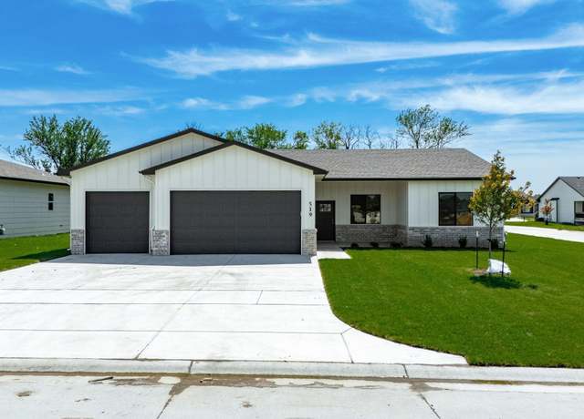 Property at 519 E Elmwood St, Park City, KS 67147, 3 beds, 2 baths