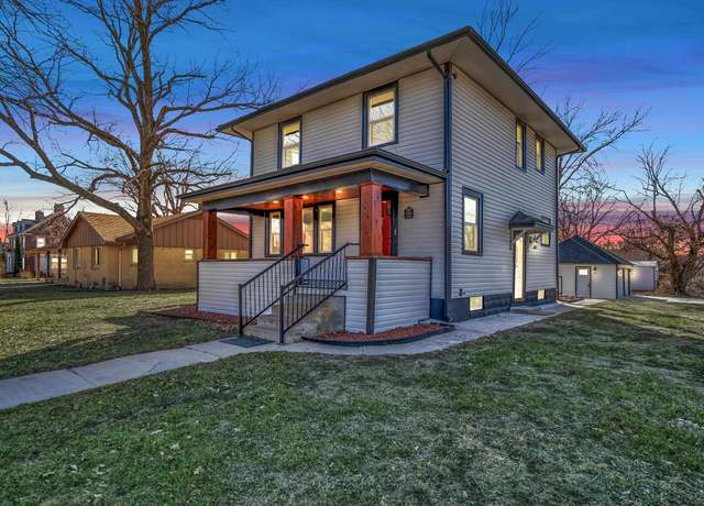 Property at 511 N Sycamore, Peabody, KS 66866, 3 beds, 2.5 baths