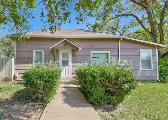 Property at 301 N Spruce St, Goddard, KS 67052, 3 beds, 1 bath
